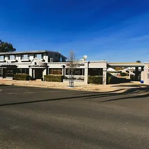 The Town House Motor Goondiwindi